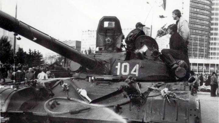 The August Coup: A True Tale of Soviet In-fighting